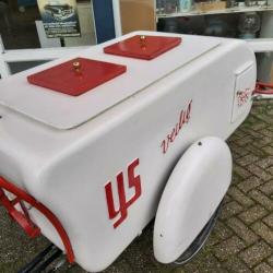 Uniek item Orginele pastor jaren 50 ijsco bakfiets