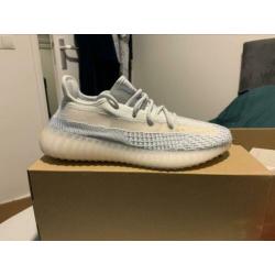 Yeezy cloud white