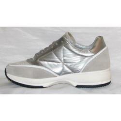 HIP maat 41 sneaker zilver/grijs strass - gratis verzenden