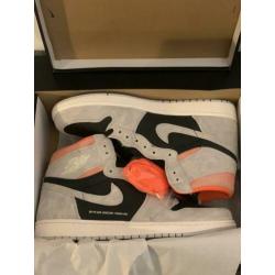 Nike Air Jordan 1 Natural Grey Hyper Crimson 46 DS