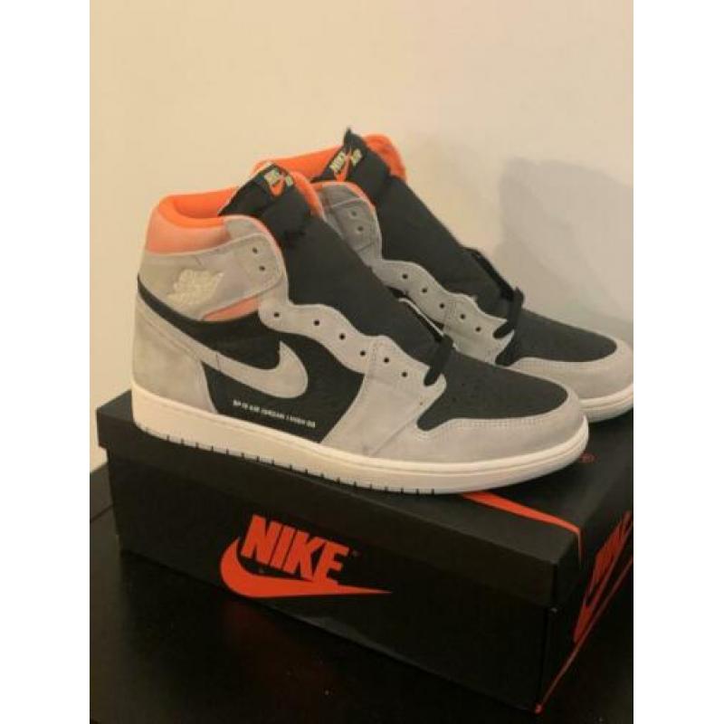 Nike Air Jordan 1 Natural Grey Hyper Crimson 46 DS