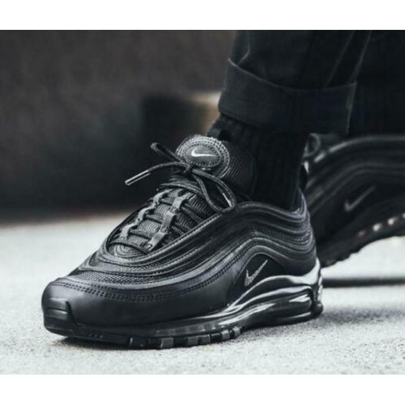 Air Max 97 Triple Black / maat 40, origineel incl doos NIEUW