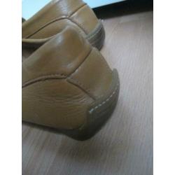 maat 37,5 sergio TECCHI camel kleurige LOAFER instapper