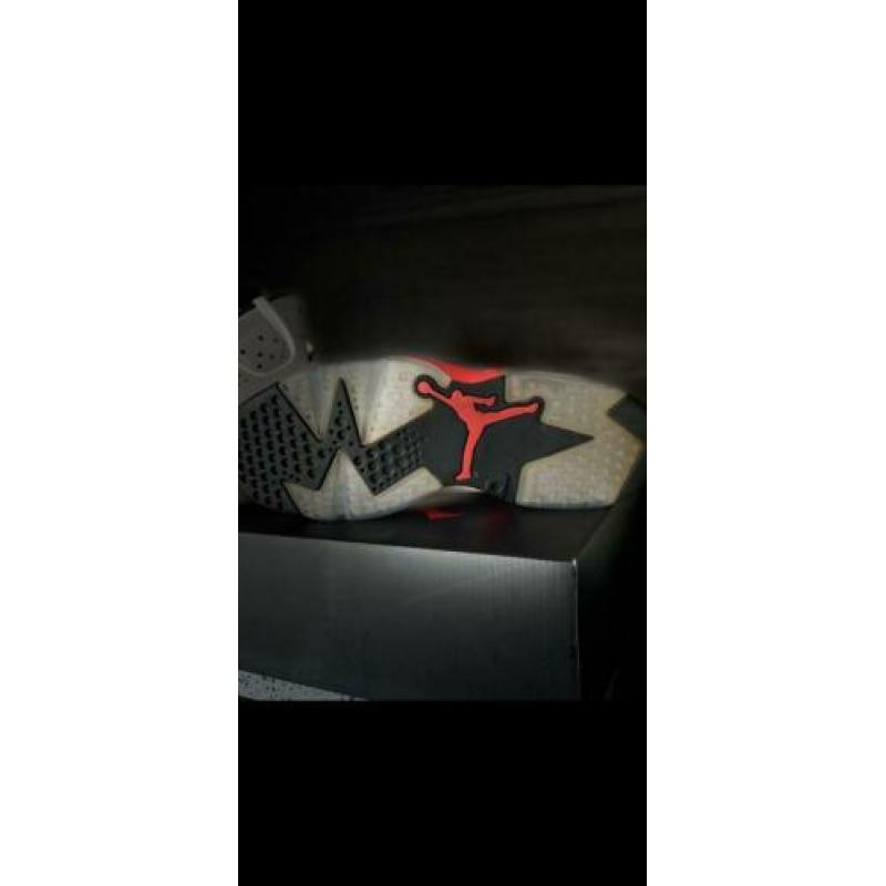 Jordan Retro 6 maat 44 ( 10 )