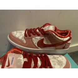 Nike SB Dunk Strangelove (maat 44.5)