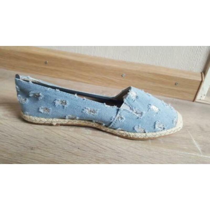 Nieuwe espadrilles Lucky Shoes 68-79 L.Blue mt 39