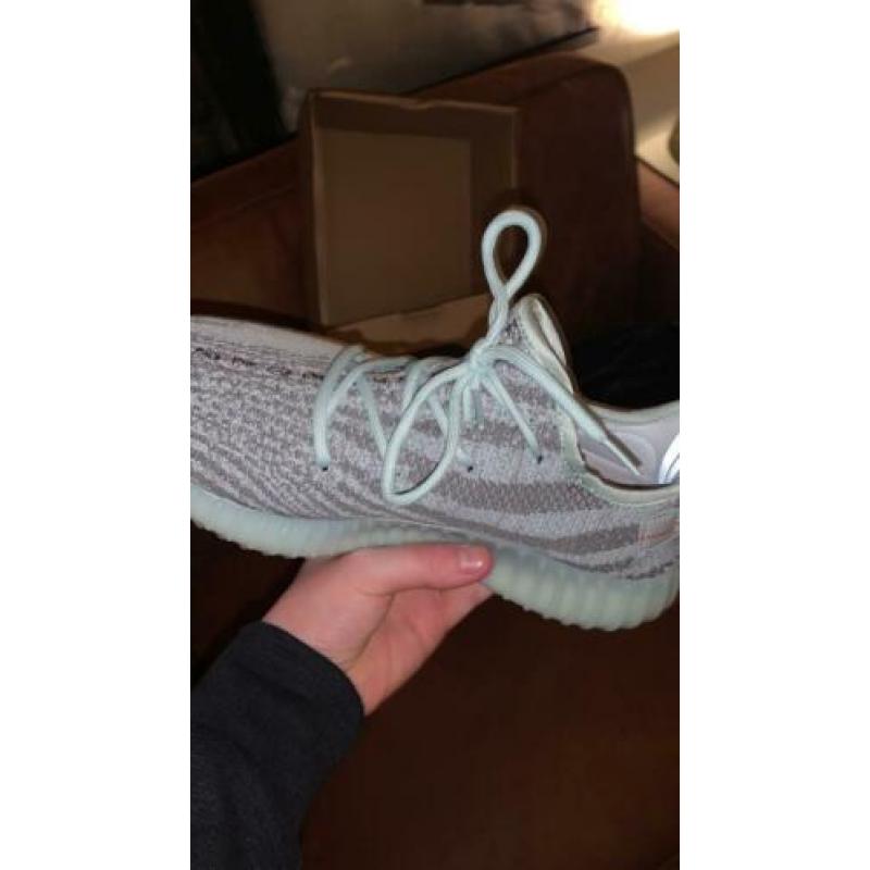 Yeezy boost 350 bleu tint