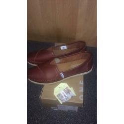 Toms classic cognac leer maat 38,5 nieuw