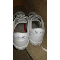 witte leren skechers 40