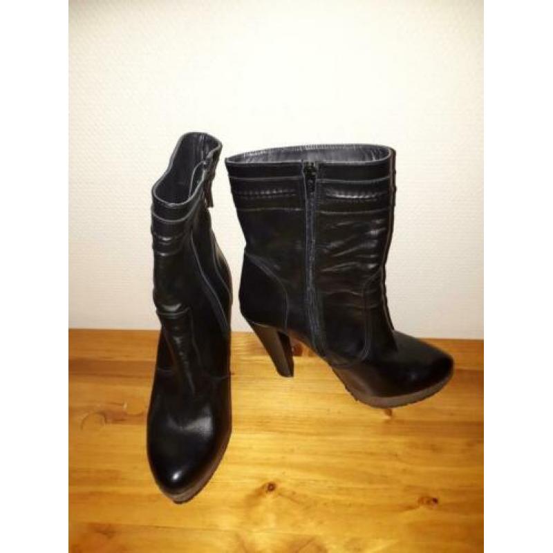 Stoere Zwarte Lederen High Heels Dr Adams Laarsjes maat 40