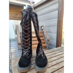 Dr. Martens 20 gaats fluweel maat 38