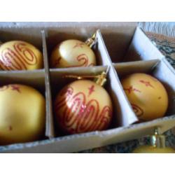 oude glazen gouden kerst ballen van 2006